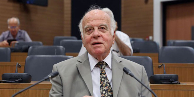 Rolandis: “Kaybedilmi� f�rsatlar, kaybedilmi� vatanlara g�t�r�r” 