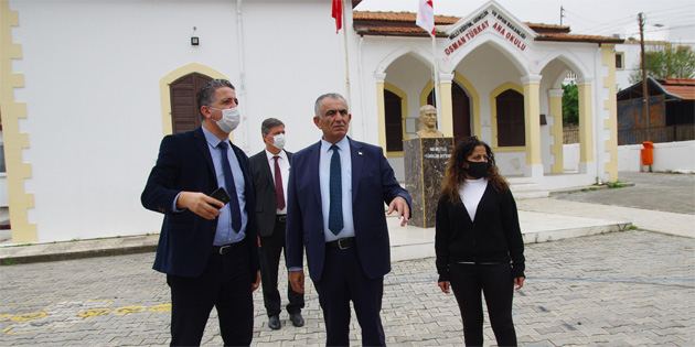 avuolu Girne blgesinde baz okullar ziyaret etti 