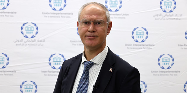 Hasipo�lu: 'Rumlar bizimle hi�bir �ekilde e�it stat�y� kabul etmiyor'