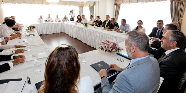 Cumhurba�kan� Ak�nc�, bilgilendirme toplant�s� yapt�