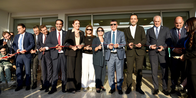 ENGELLER� KALDIRACAK YA�AM EV� A�ILDI! 