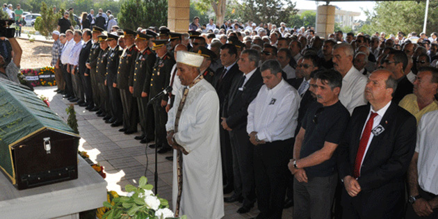 Bakan Evren'in annesi Servin Evren son yolculu�una u�urland�