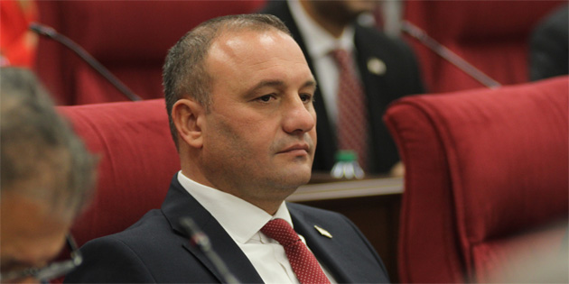 “Bizlerin g�revi �lke kaynaklar�n�n olanaklar nispetinde �ncelikli ihtiya�lar �er�evesinde etkin olarak da��l�m�n� sa�lamak” 