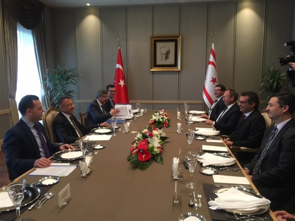 KKTC Babakan Erhrman, TC cumhurbakan yardmcs Oktay ile grt