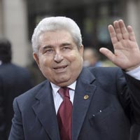 ‘Yemekte iki yabanc�’