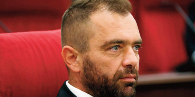 MAL� A�IDAN SIKINTILI B�R YIL BEKLEN�YOR 