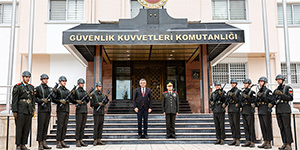 Cumhurba�kan� Erh�rman, T�mgeneral Bilir’i ziyaret etti<