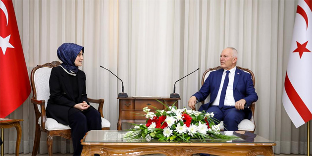 Tre, AK Parti KKTC Temsilcilii Kadn Kollar heyetini kabul etti