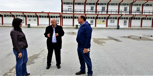 Bakan zyiit, okullara ziyaretlerde bulundu