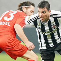 Kartal yaralar�n� saramad� 