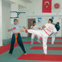 Kickboks’ta Kuak Snav yapld