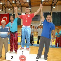 Kickbokscular Tilki ansna yart 