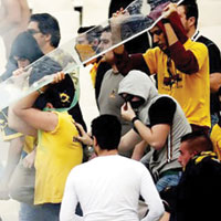 Yunanistan'da taraftar atmas 