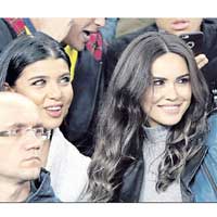 Hoca sustu, e�ler konu�tu 