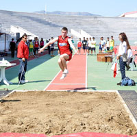 Liseler piste iniyor