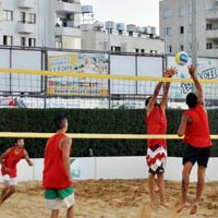 Plajda gzler Zafer Kupas’na evrildi 