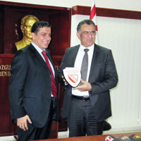 Londral futbolculardan ziyaret