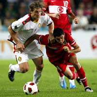 Millilerden bayram hediyesi