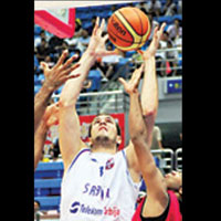 Efes, Raduljica'y� renklerine ba�lad� 