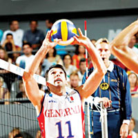 Galatasaray'a Frans�z y�ld�z 