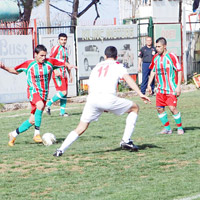 Lapta’dan tek at 