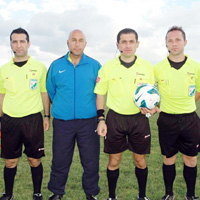 Hakemler kulaklklar denedi 