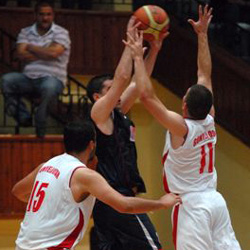 Basketbolda ‘Dev ‘ ma 