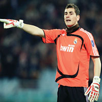 Casillas tarihe geti 