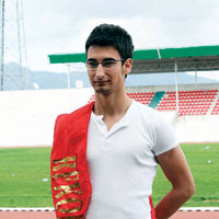 Yiitcan yine esti 