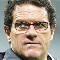 Capello, Beckham'a kap�lar�n� kapatt� 
