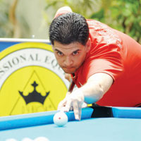 Bilardo birincisi Karanfilo�lu 