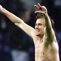 Favori forvet Lazovic!
