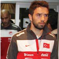 Volkan ve Gkhan gitti, Cenk geldi!