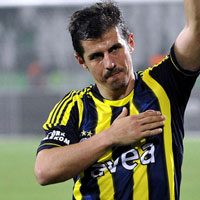 Emre: Fenerbahe camiasndan zr diliyorum