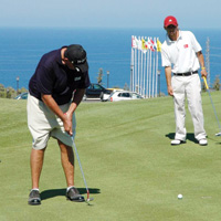 Golf turnuvas� devam ediyor 