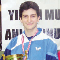 Vehbi ilk d�rtte 