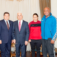 Ero�lu KKTC Futbol Tenisi Federasyonuheyetini kabul etti 