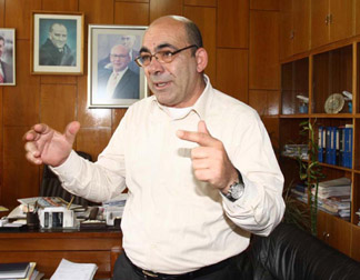 D�zg�n’den sert yan�t “Futbol Federasyonunu tan�m�yoruz” 