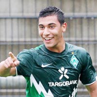 �zkan, Bremen ile uzatt�