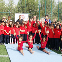 Cimnastik ilkokul ��rencileriyle bulu�tu 