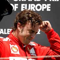 Alonso'dan tarihi zafer