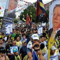 Y�ld�r�m i�in y�r�d�ler!