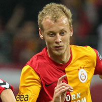 Semih Kaya 5 y�l daha Galatasaray'da
