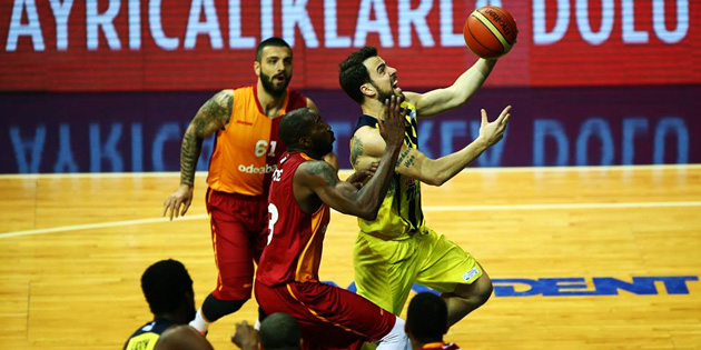 Seride ilk ma�� Fenerbah�e kazand�