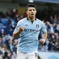 Manchester City, Aguero ile uzatt�