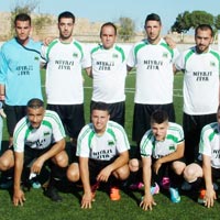 Yeni�ehir yenilgisiz lider