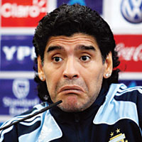 Maradona'n�n gelece�i belirsiz 