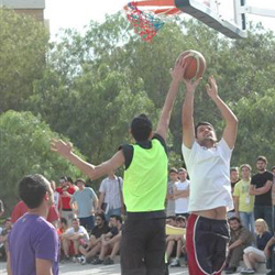 UK� spor ile �enleniyor 