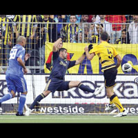Fenerbah�e avantaj kazand�: 2-2 