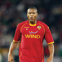 Julio Baptista Malaga’da